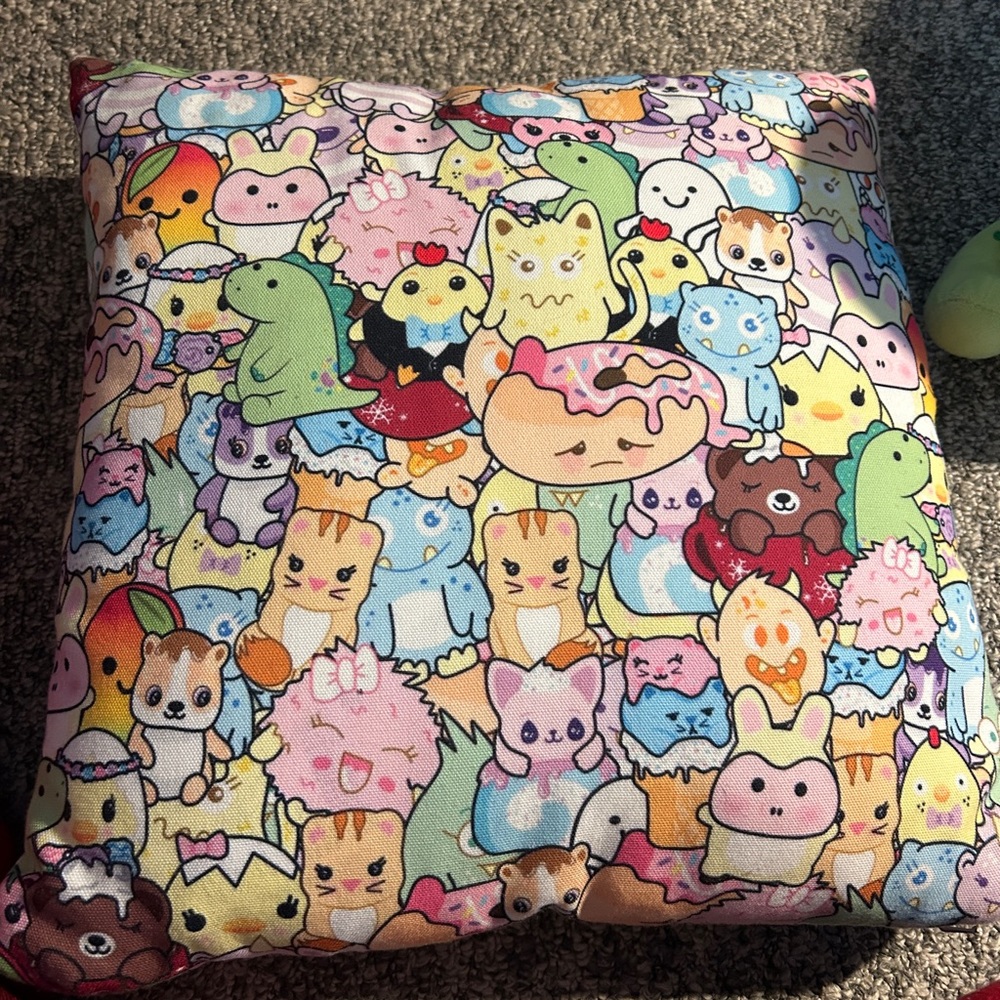 Moriah Elizabeth Pillow